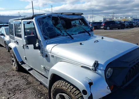 2008 Jeep Wrangler Unlimited Sahara из США, поврежденный, VIN 1J4GA59188L634388